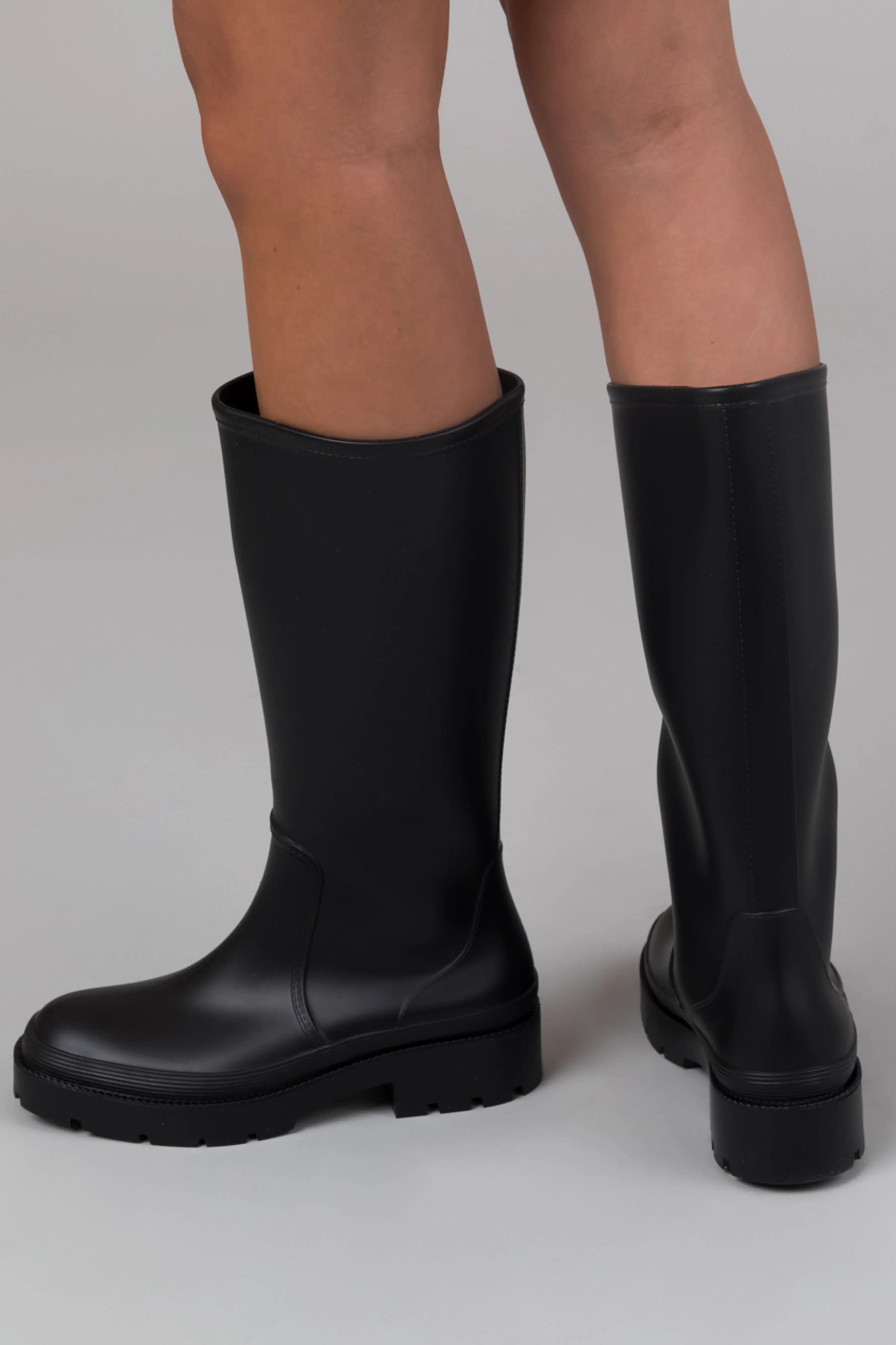 Black Low Heel Treaded Jelly Rain Boots