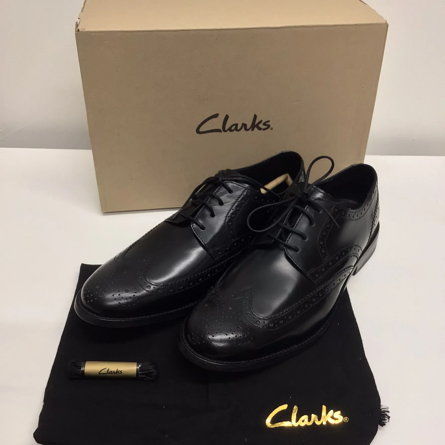 BNIB Clarks Black James Wing Leather Brogue Shoes Size 8 UK