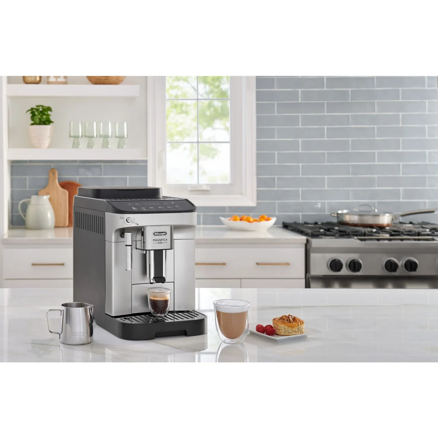 De'Longhi Magnifica Evo Coffee and Espresso Machine (ECAM29043SB)