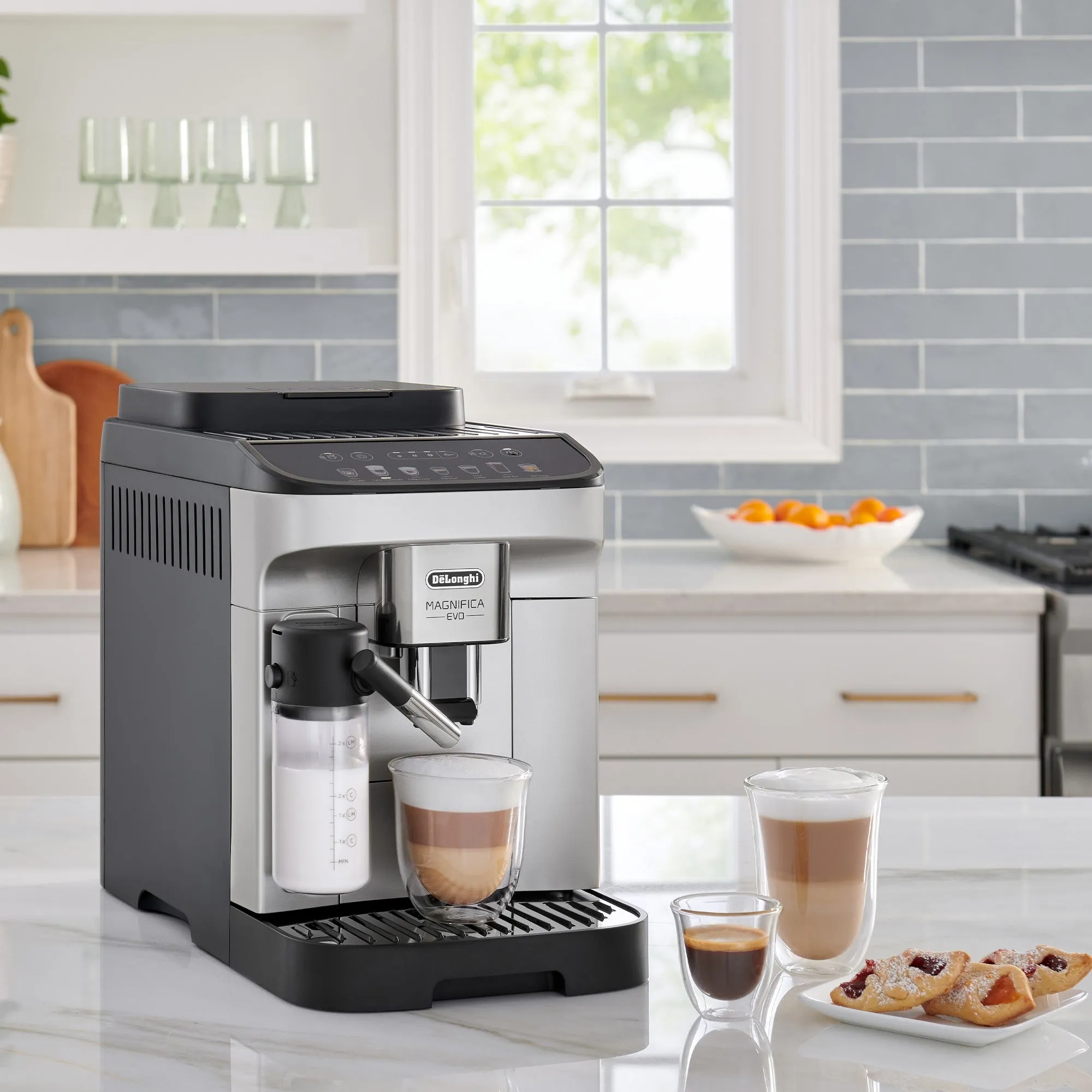 De'Longhi Magnifica Evo with LatteCrema System (ECAM29084SB)