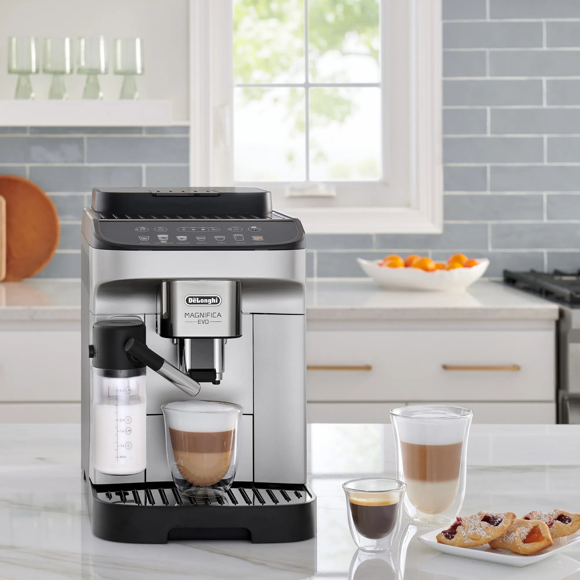 De'Longhi Magnifica Evo with LatteCrema System (ECAM29084SB)