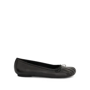 Fetish Pump Flat in Black