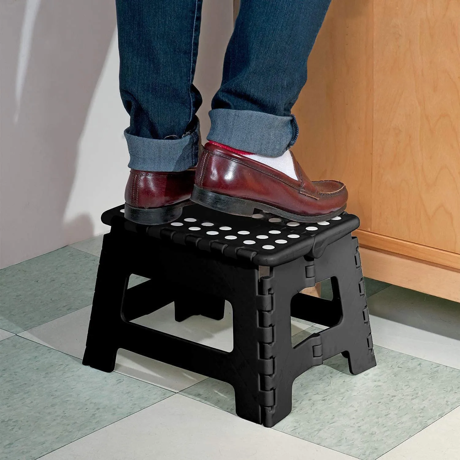 Lightweight Anti-Skid Folding Step Stool