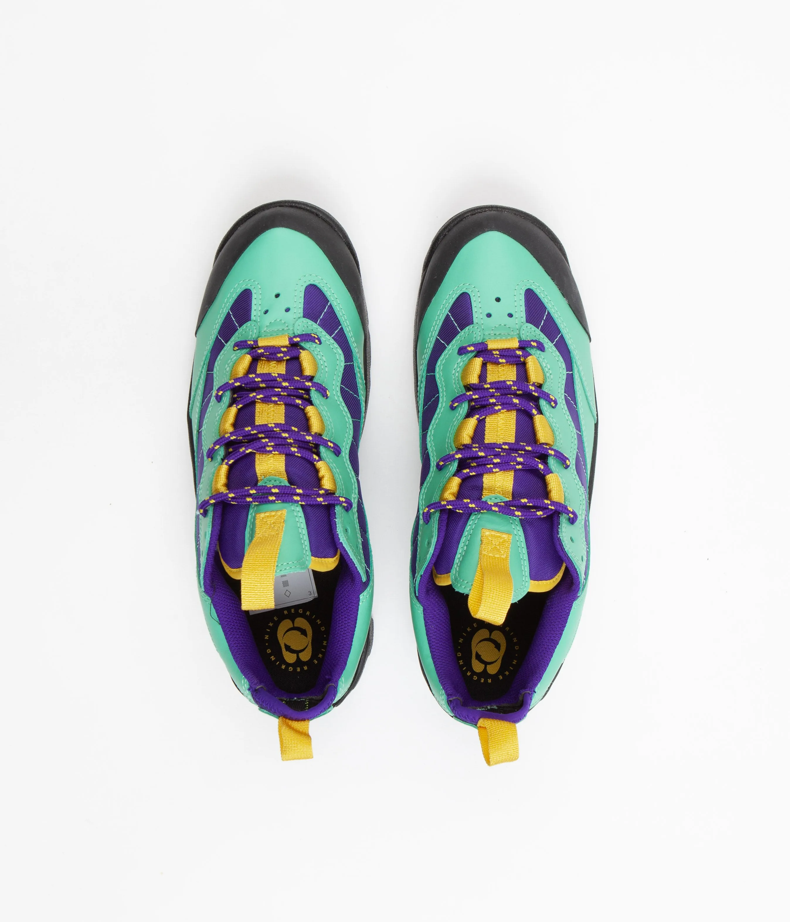 Nike ACG Air Mada Shoes - Light Menta / Black - Electro Purple