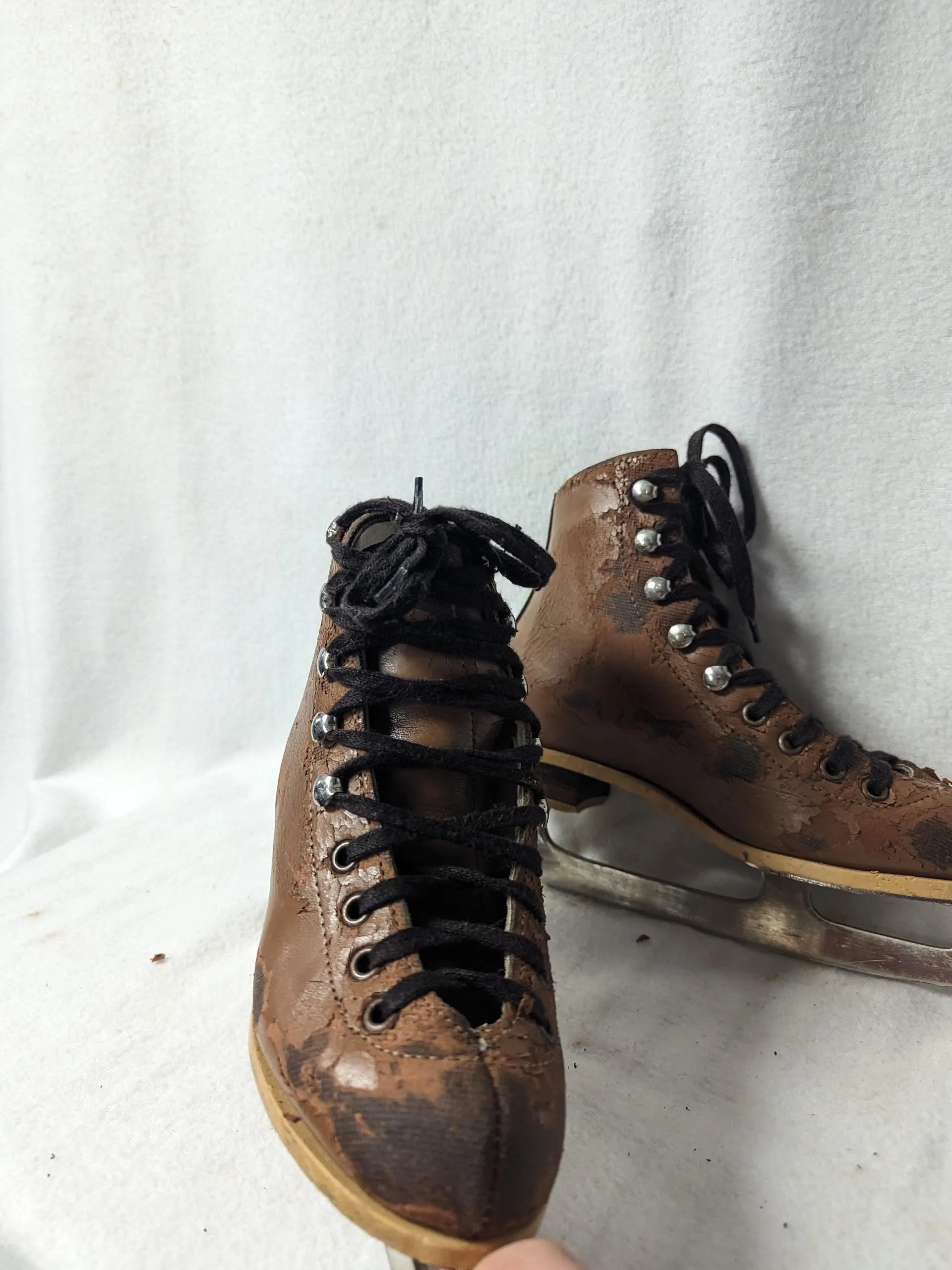 Rink Master Ice Skates Size 1 Color Brown Condition Used