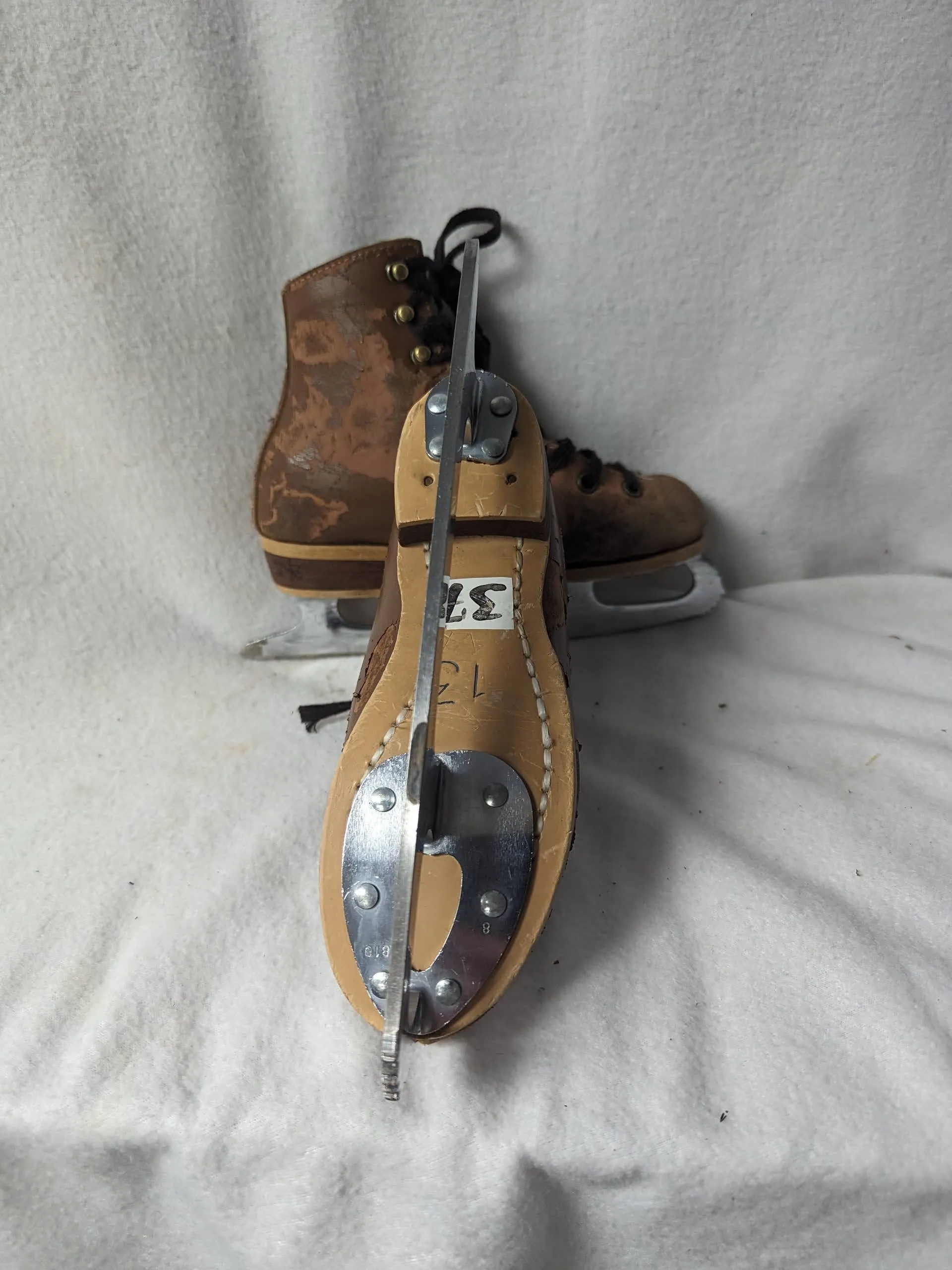 Rink Master Ice Skates Size Youth 13 Color Brown Condition Used