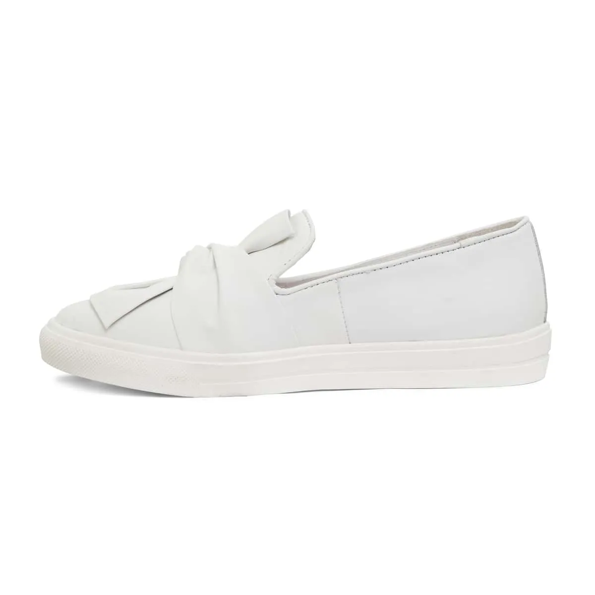 Talia Flat in White Leather