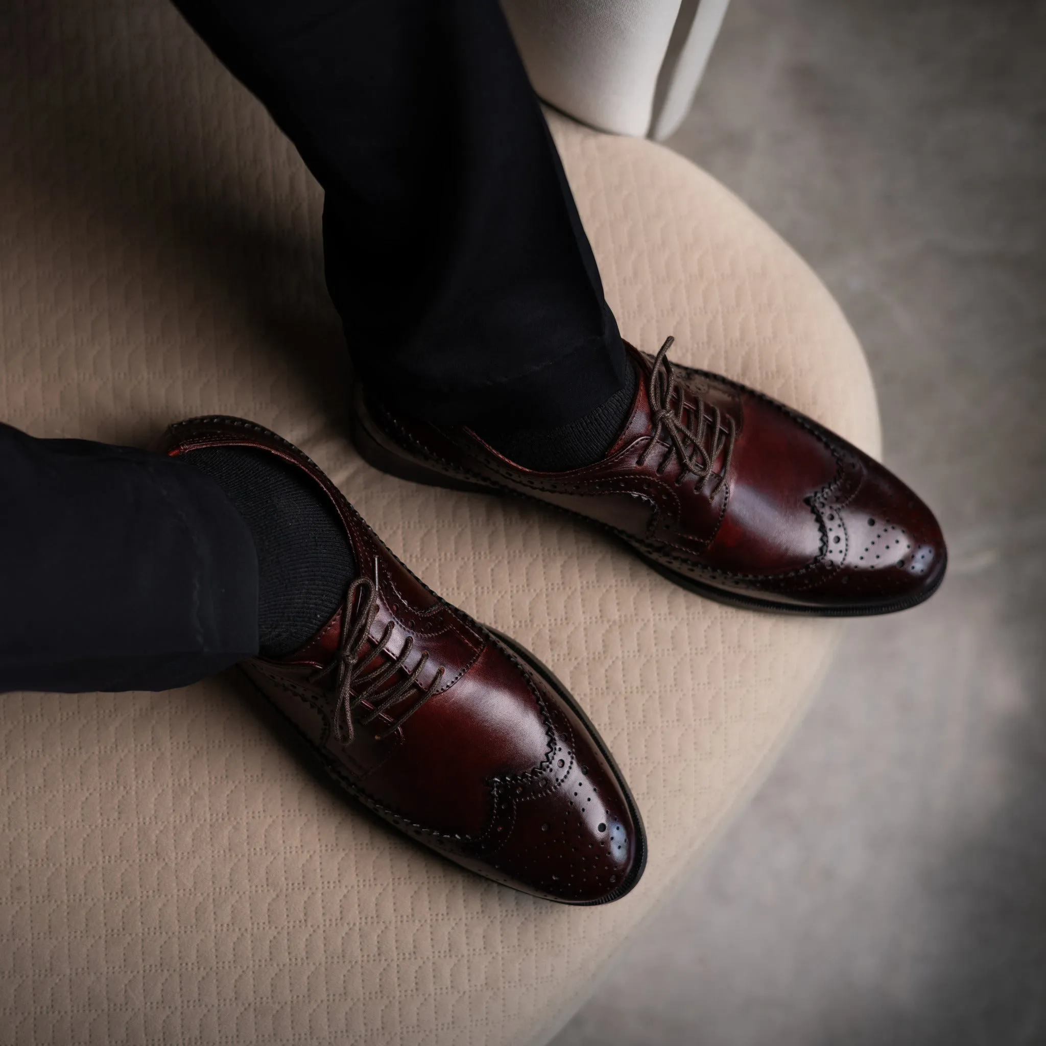 WINGTIP BROGUES-CHERRY